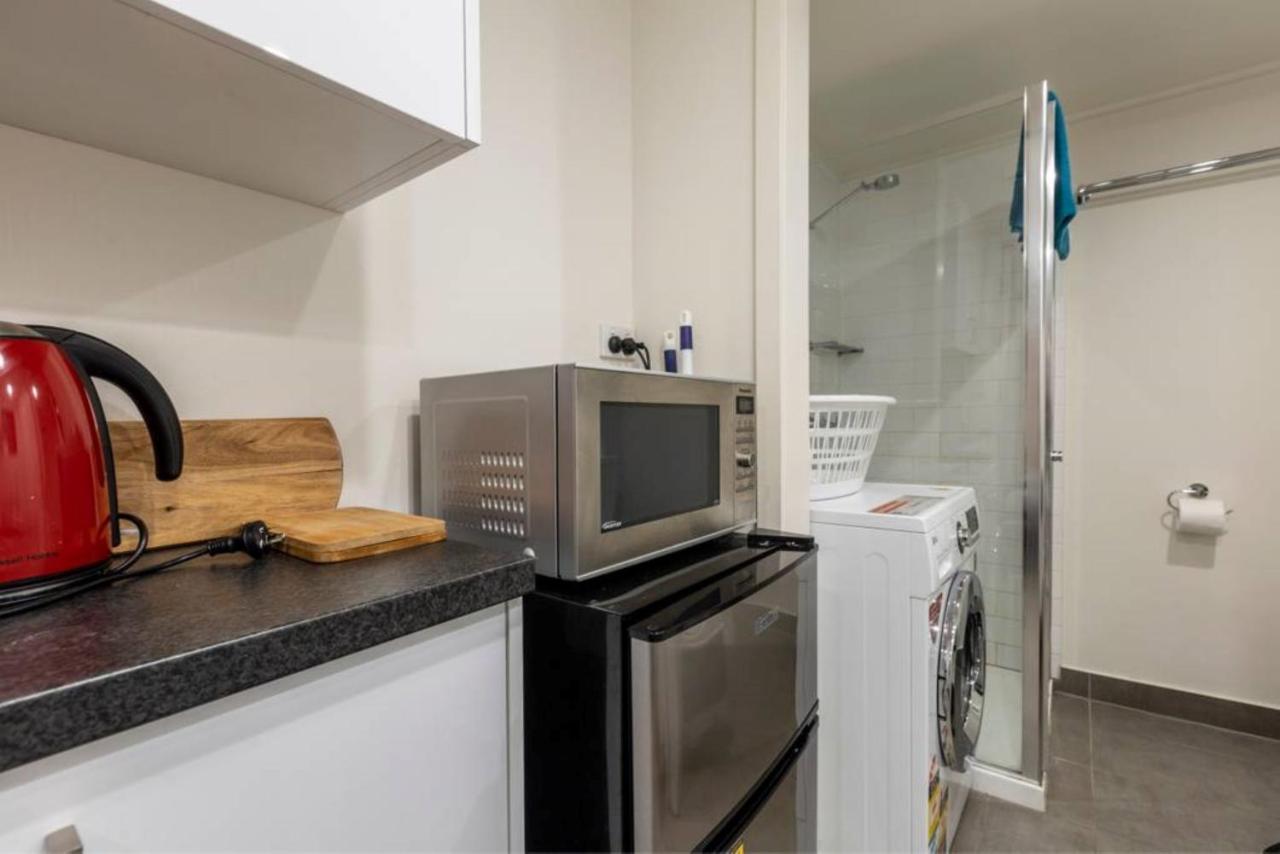 Readyset Apartments On Anthony ملبورن المظهر الخارجي الصورة